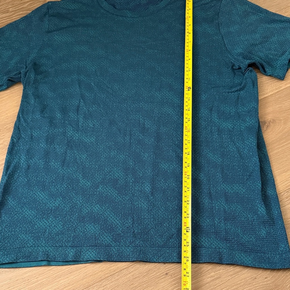 lululemon athletica Metal Vent Tech Short-Sleeve Shirt 💙 - Picture 3 of 5